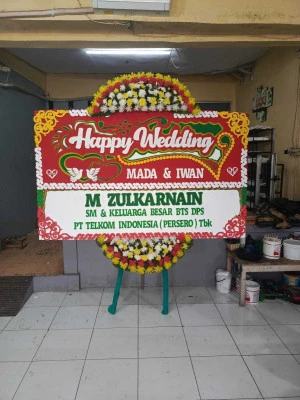 Papan Bunga di Gembong